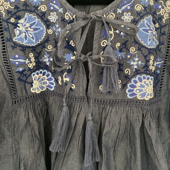 Miss June paris Stunning embroidery blouse - Picture 4 of 6